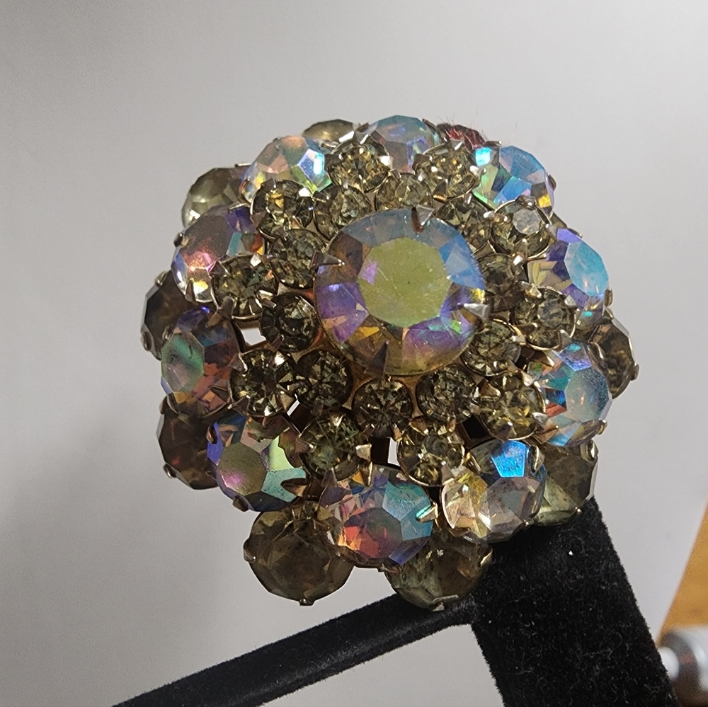 Vintage Yellow Aurora Borealis Brooch - Picture 7 of 7